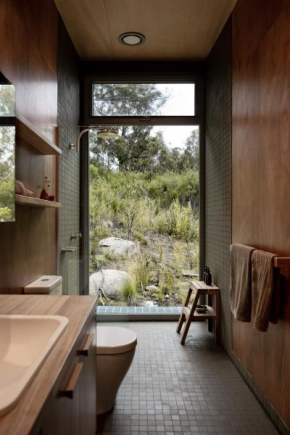 Swansong - Experience simple environmental living
